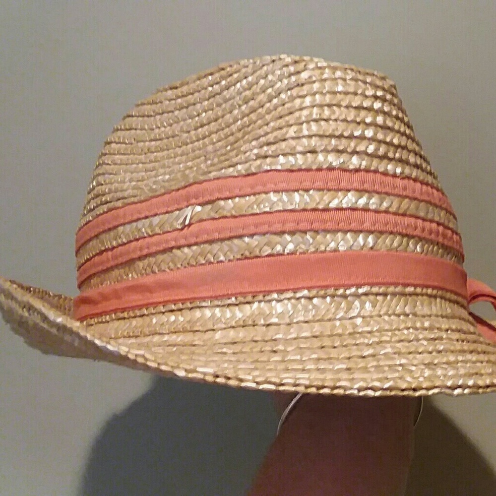 Straw fedora